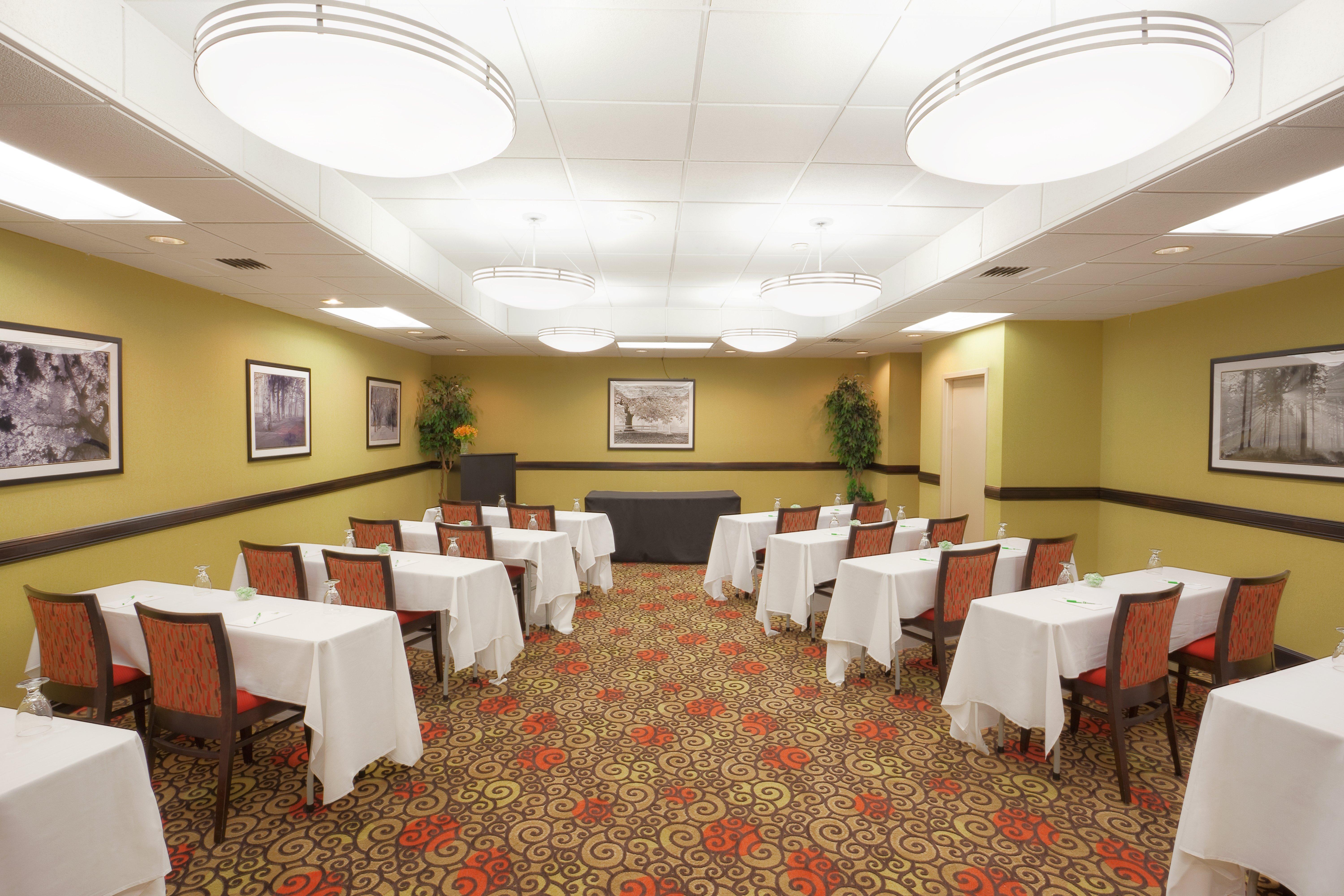 Holiday Inn Portsmouth By Ihg Exterior photo
