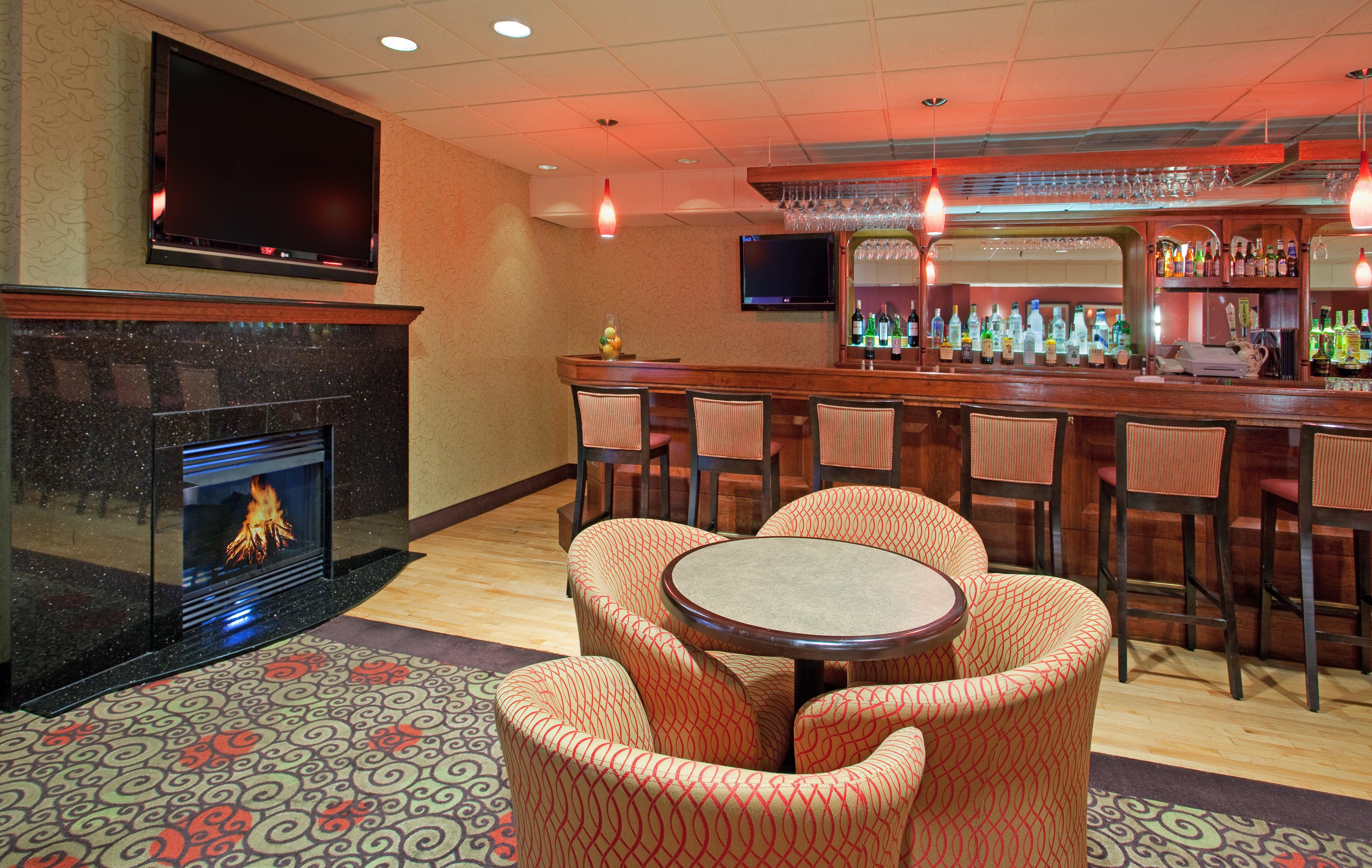 Holiday Inn Portsmouth By Ihg Exterior photo