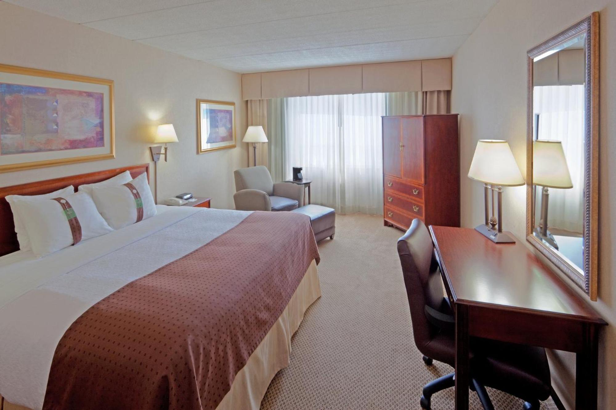 Holiday Inn Portsmouth By Ihg Exterior photo