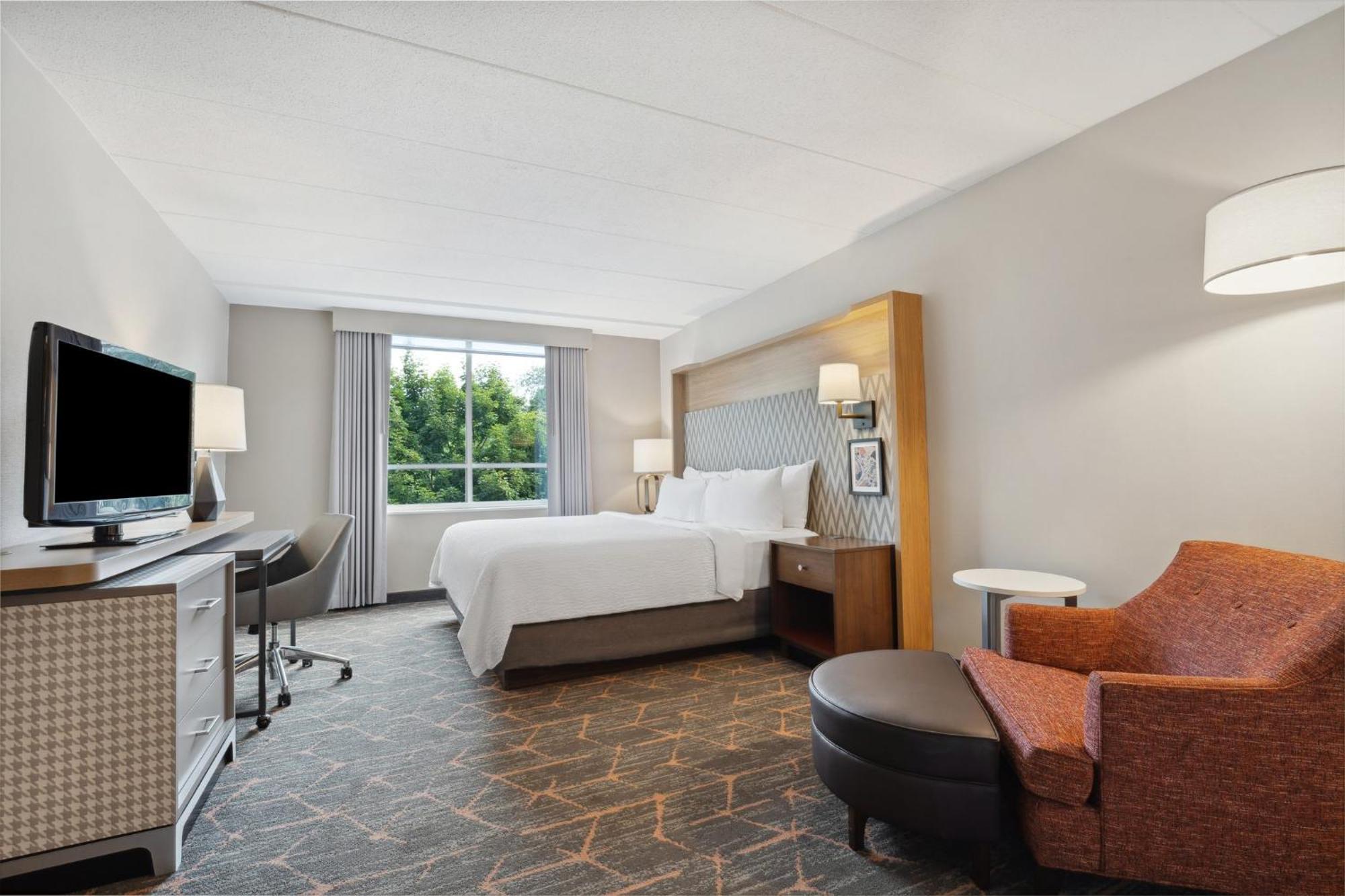 Holiday Inn Portsmouth By Ihg Exterior photo